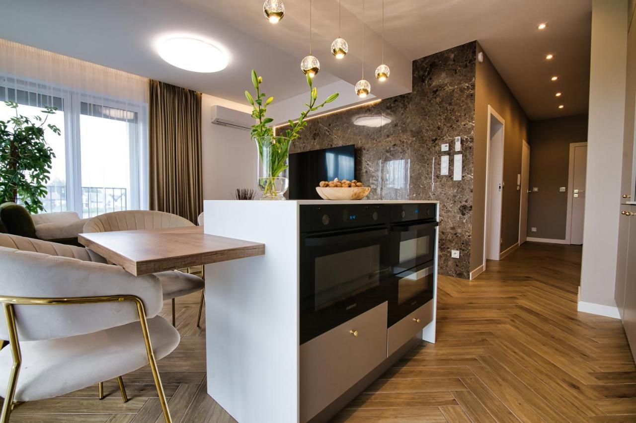 Apartament "Zlote Lwy 18" Apartment Zator Bagian luar foto